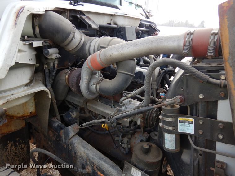 image for item HX9603 2001 Mack DM690S  crane truck