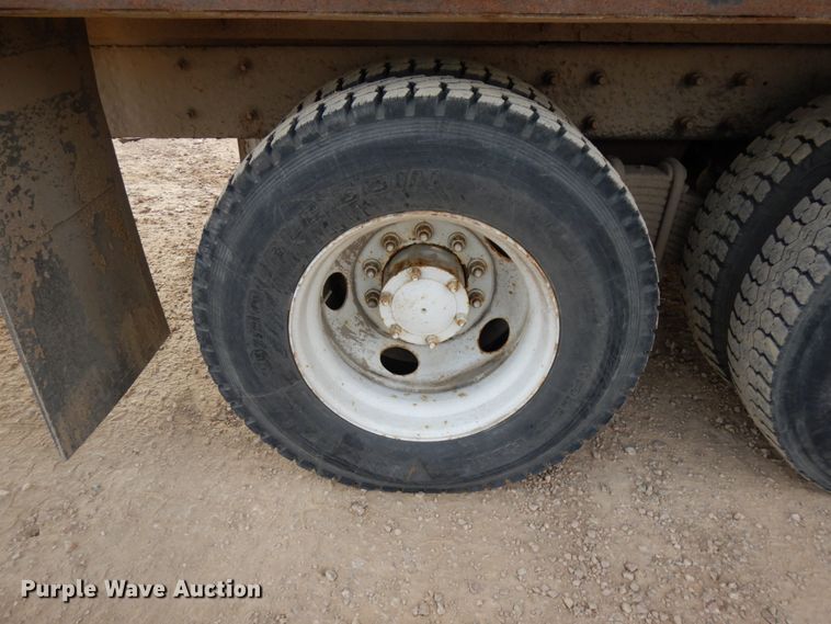 image for item HX9603 2001 Mack DM690S  crane truck