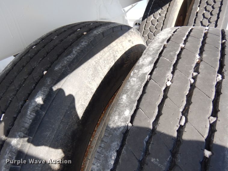 image for item HX9608 1998 Corn Belt MFG  bottom dump trailer