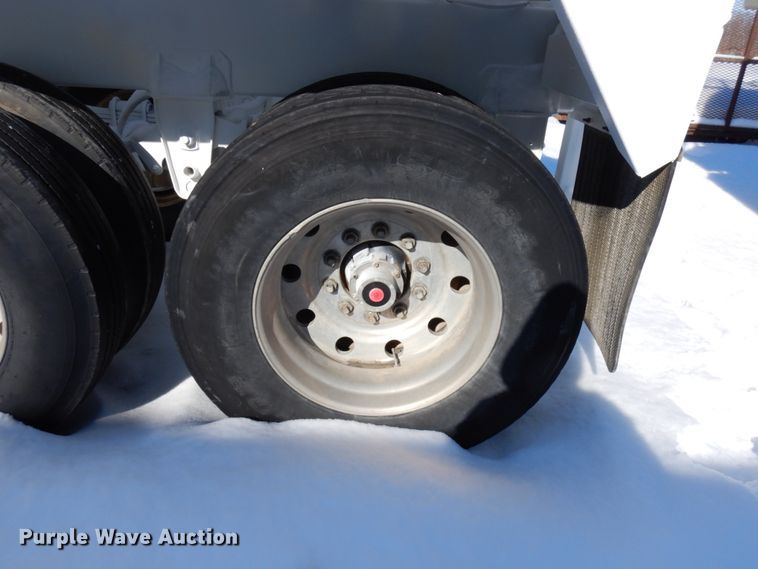 image for item HX9608 1998 Corn Belt MFG  bottom dump trailer