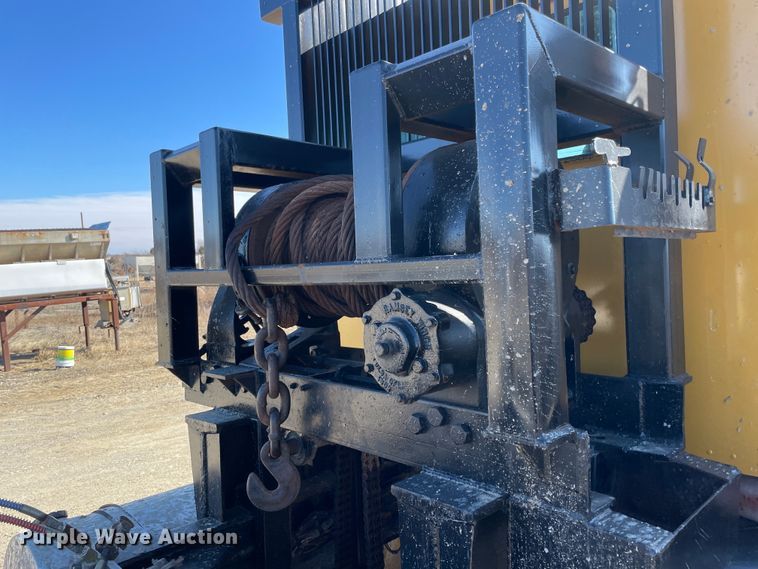 image for item HX9777 1994 Kenworth T600  semi truck