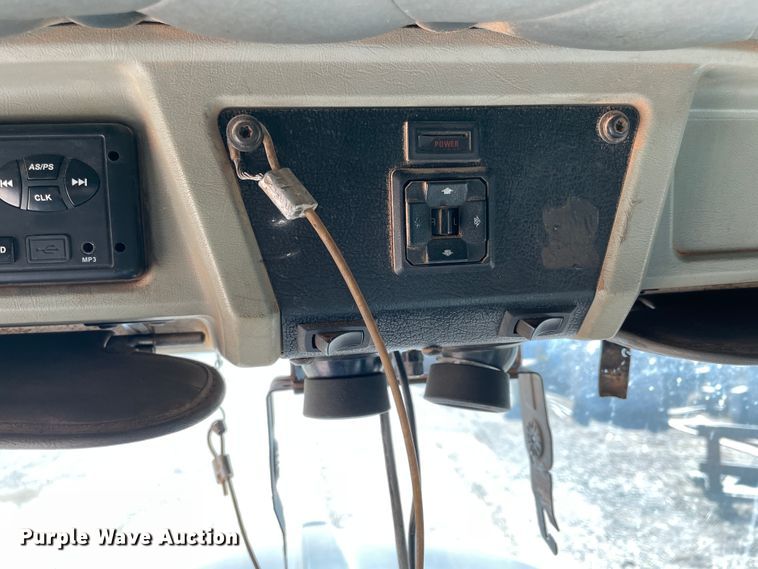 image for item HX9777 1994 Kenworth T600  semi truck