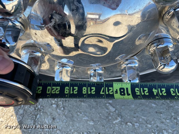 image for item HX9777 1994 Kenworth T600  semi truck