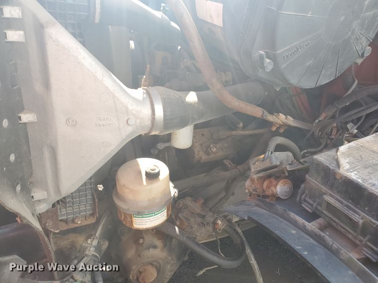 image for item DE4533 2005 Sterling LT7500  dump truck