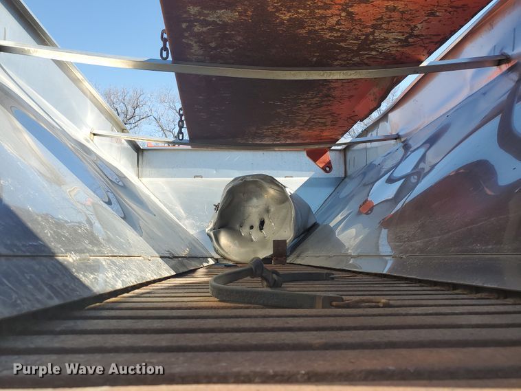 image for item DE4533 2005 Sterling LT7500  dump truck