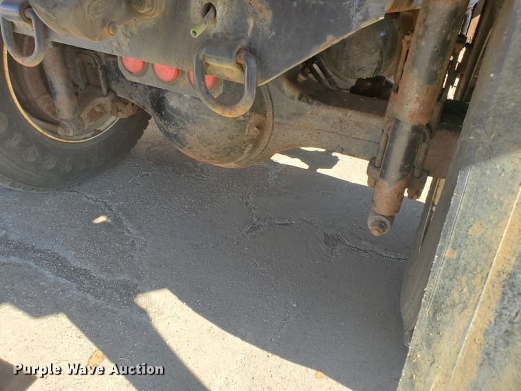 image for item DE4533 2005 Sterling LT7500  dump truck