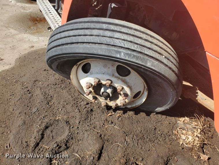 image for item DE4533 2005 Sterling LT7500  dump truck