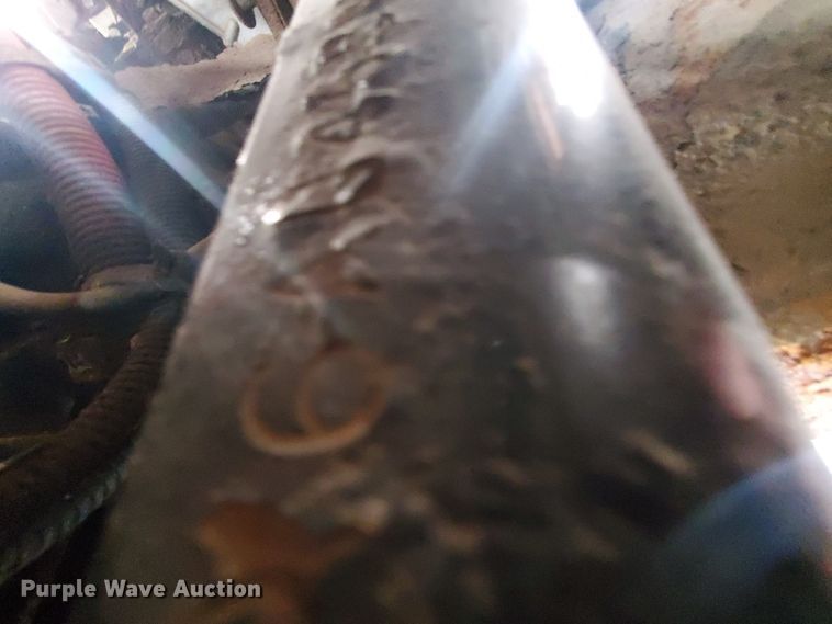 image for item DE4533 2005 Sterling LT7500  dump truck