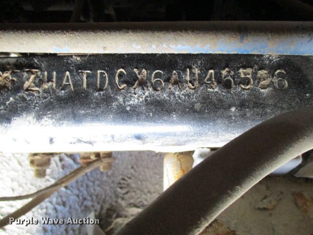 image for item DE4533 2005 Sterling LT7500  dump truck