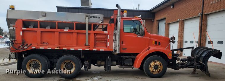 image for item DF4657 2001 Sterling LT7501  dump truck