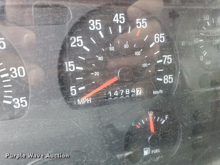 image for item DF4657 2001 Sterling LT7501  dump truck