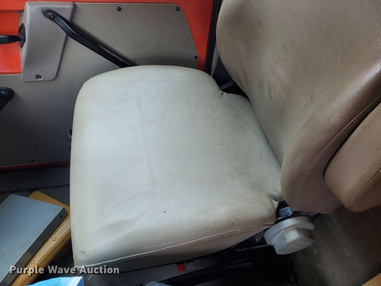 image for item DF4657 2001 Sterling LT7501  dump truck