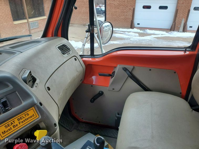 image for item DF4657 2001 Sterling LT7501  dump truck