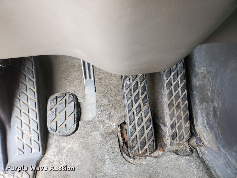 image for item DF4657 2001 Sterling LT7501  dump truck