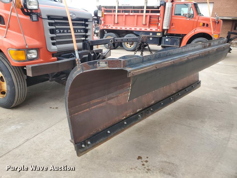 image for item DF4657 2001 Sterling LT7501  dump truck