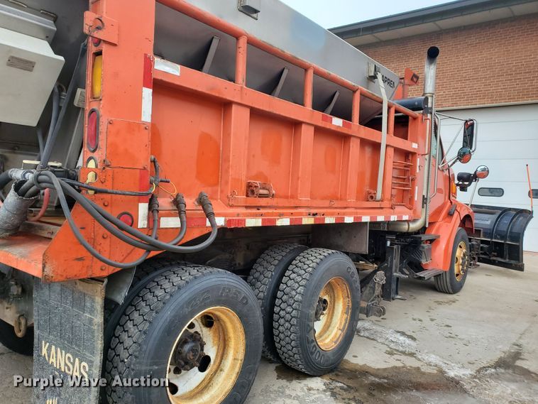 image for item DF4657 2001 Sterling LT7501  dump truck