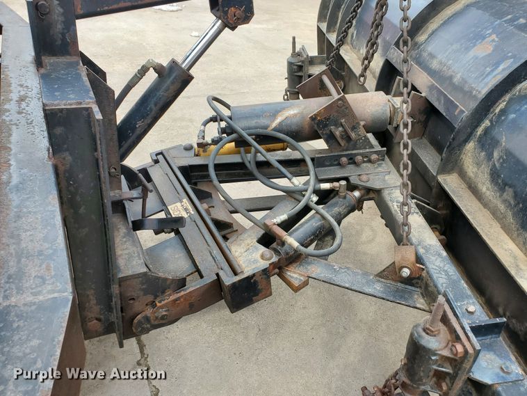 image for item DF4657 2001 Sterling LT7501  dump truck