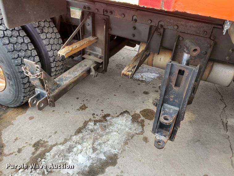 image for item DF4657 2001 Sterling LT7501  dump truck