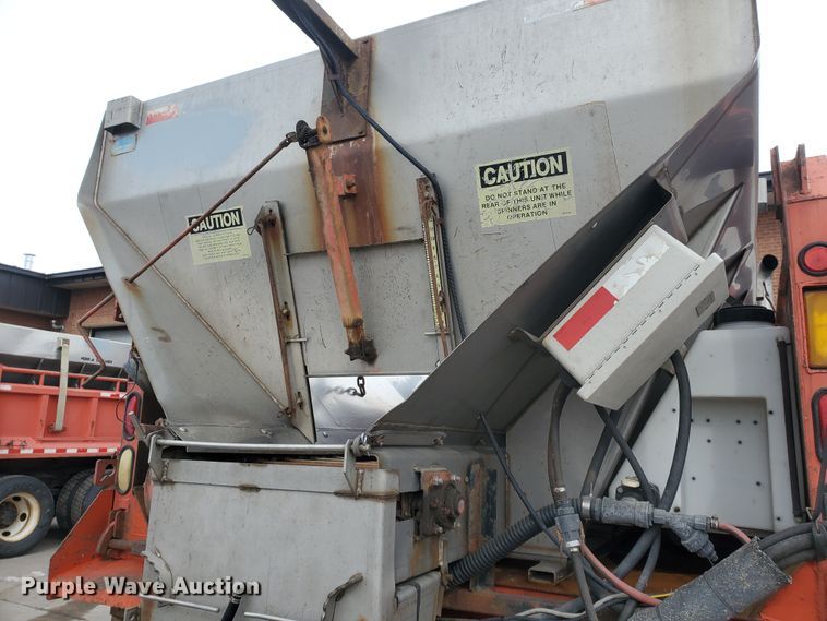 image for item DF4657 2001 Sterling LT7501  dump truck