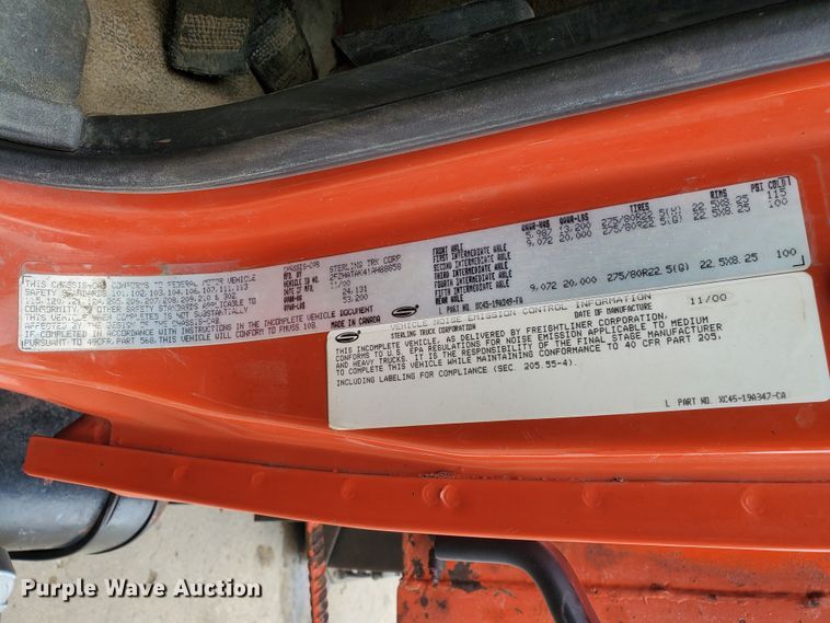 image for item DF4657 2001 Sterling LT7501  dump truck