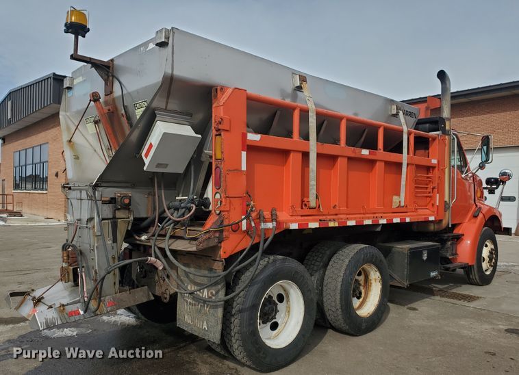 image for item DF4658 2001 Sterling LT7501  dump truck