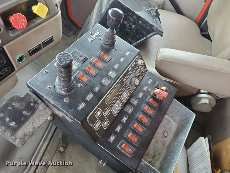 image for item DF4658 2001 Sterling LT7501  dump truck