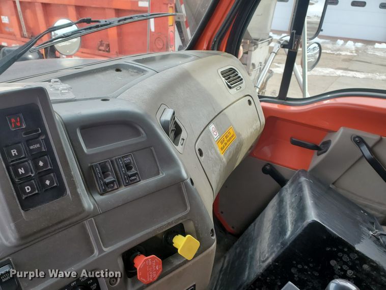 image for item DF4658 2001 Sterling LT7501  dump truck