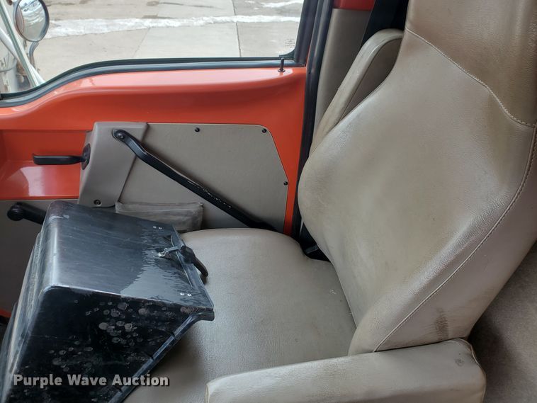 image for item DF4658 2001 Sterling LT7501  dump truck