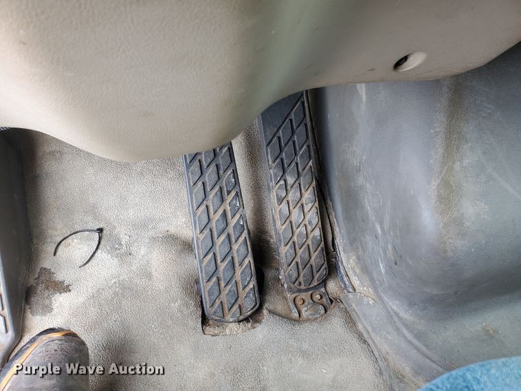 image for item DF4658 2001 Sterling LT7501  dump truck