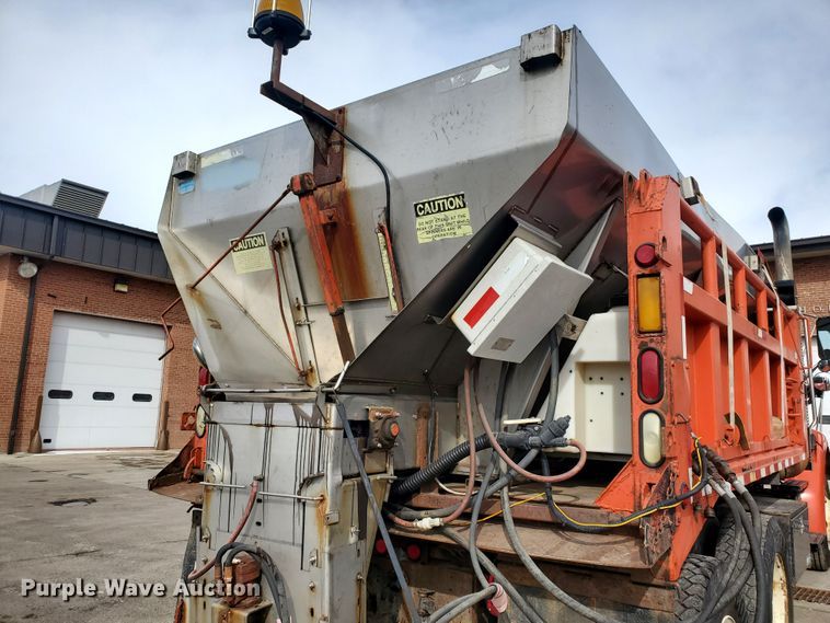image for item DF4658 2001 Sterling LT7501  dump truck