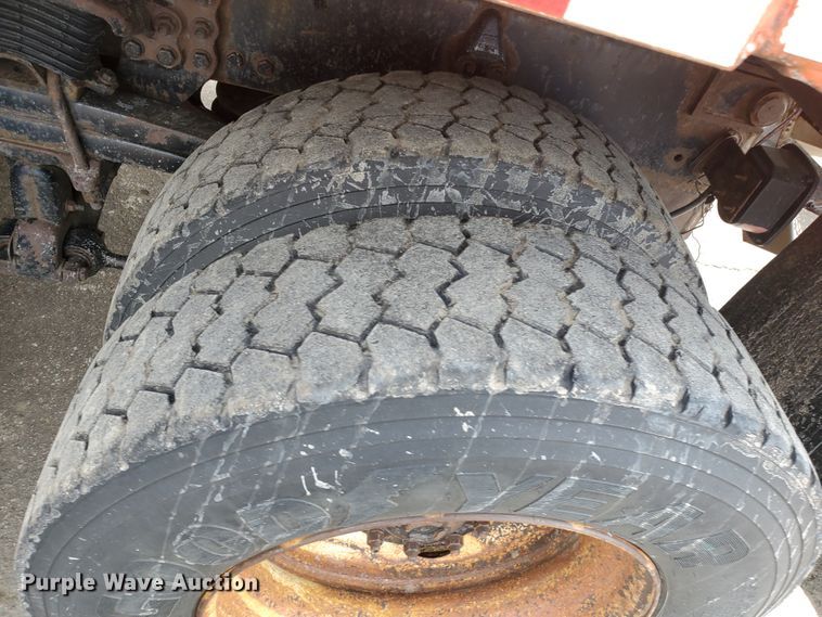 image for item DF4658 2001 Sterling LT7501  dump truck