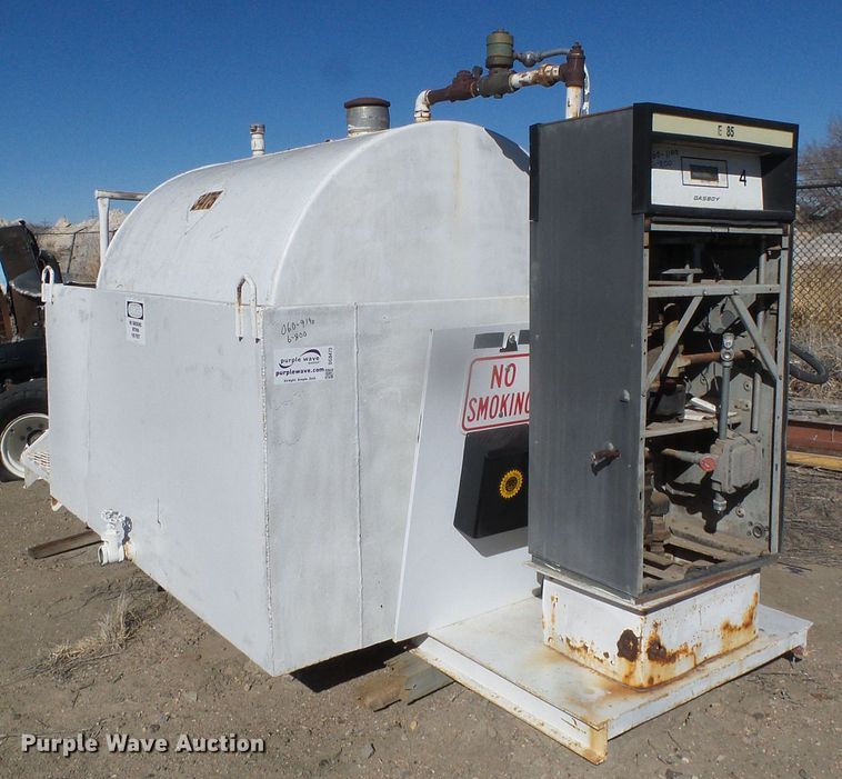 image for item DG8473 Wemac fuel tank