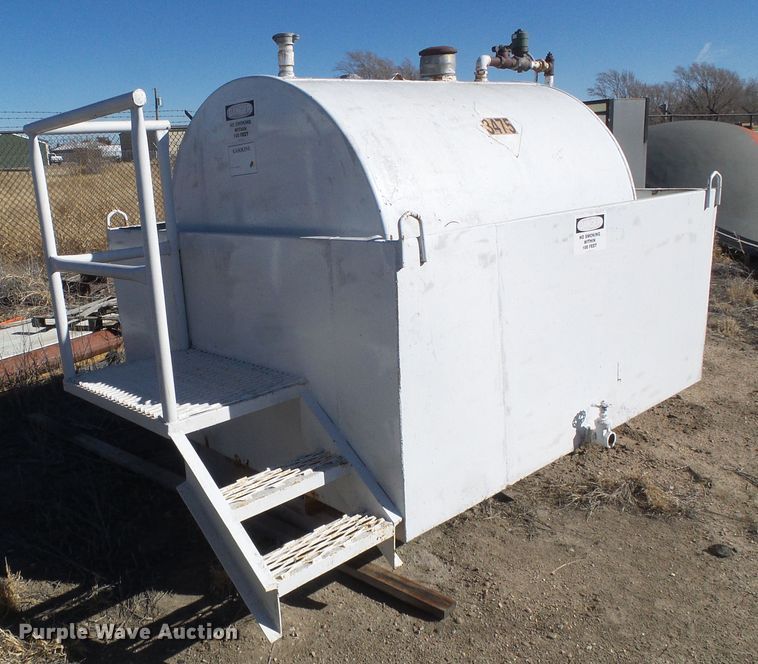 image for item DG8473 Wemac fuel tank