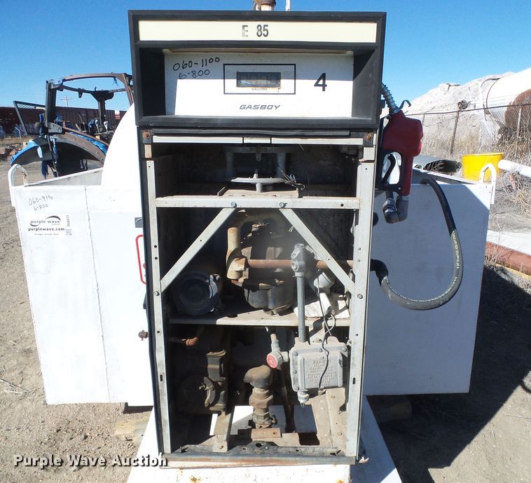 image for item DG8473 Wemac fuel tank