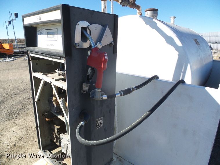 image for item DG8473 Wemac fuel tank