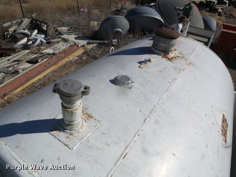 image for item DG8473 Wemac fuel tank