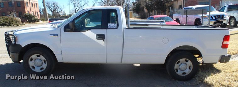 image for item DG8480 2007 Ford F150 XL  pickup truck