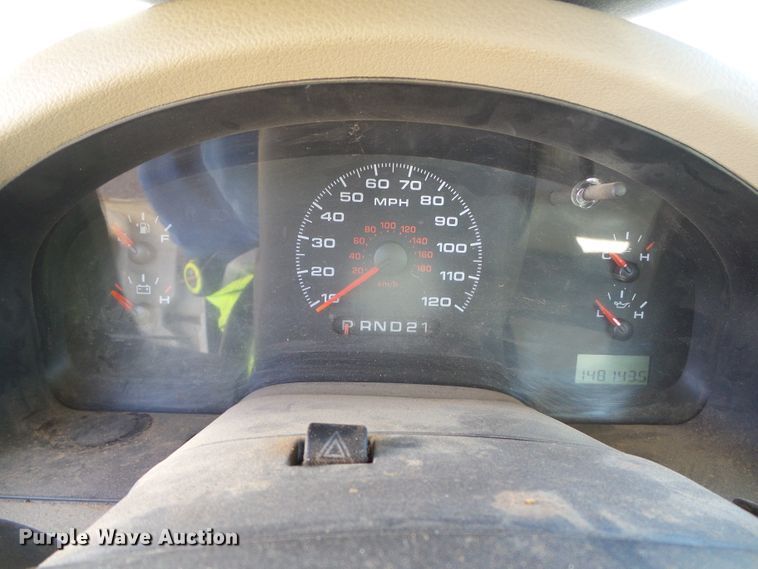 image for item DG8480 2007 Ford F150 XL  pickup truck