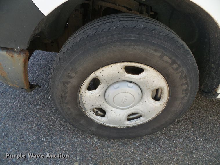 image for item DG8480 2007 Ford F150 XL  pickup truck