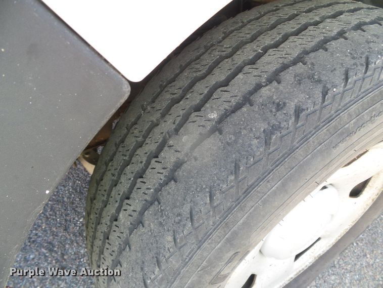 image for item DG8480 2007 Ford F150 XL  pickup truck