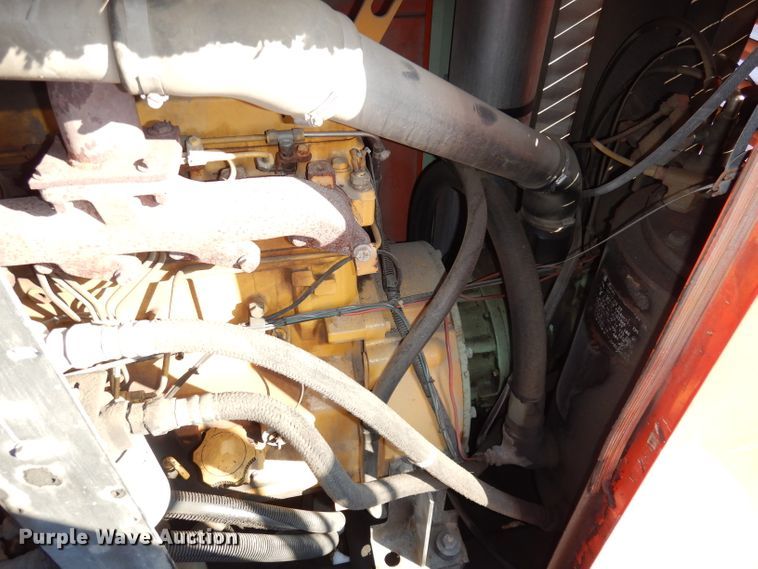 image for item DJ2879 2005 Peterbilt 320  paint striping truck