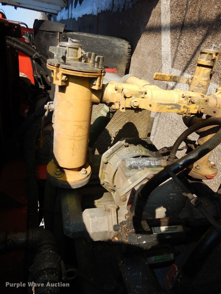 image for item DJ2879 2005 Peterbilt 320  paint striping truck