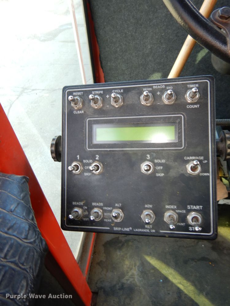 image for item DJ2879 2005 Peterbilt 320  paint striping truck