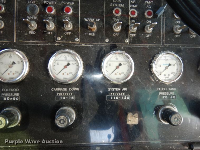 image for item DJ2879 2005 Peterbilt 320  paint striping truck