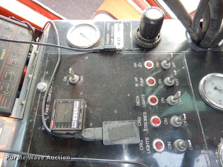 image for item DJ2879 2005 Peterbilt 320  paint striping truck