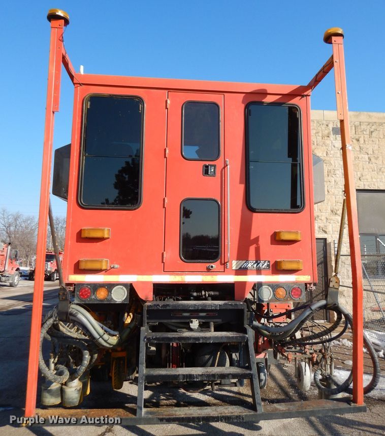 image for item DJ2879 2005 Peterbilt 320  paint striping truck