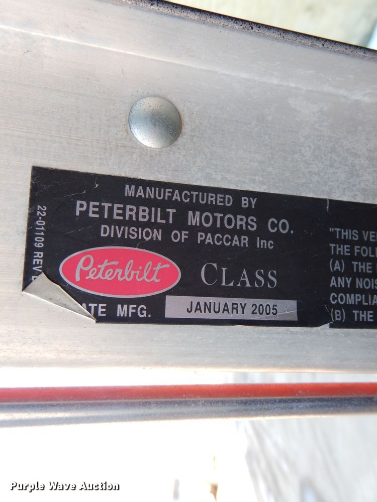 image for item DJ2879 2005 Peterbilt 320  paint striping truck