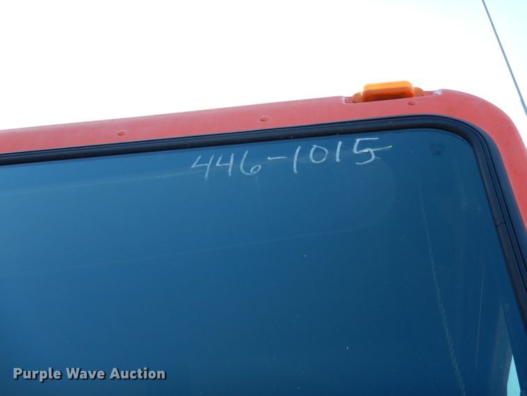 image for item DJ2879 2005 Peterbilt 320  paint striping truck