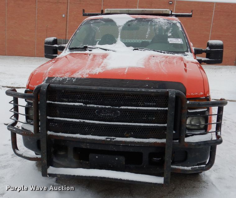 image for item DJ2880 2010 Ford F250 Super Duty  pickup truck