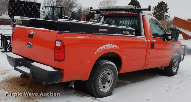 image for item DJ2880 2010 Ford F250 Super Duty  pickup truck